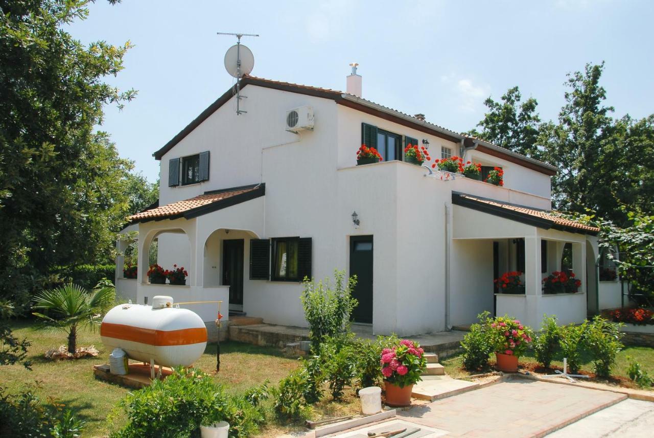 Apartmani Bauk Poreč Exterior foto